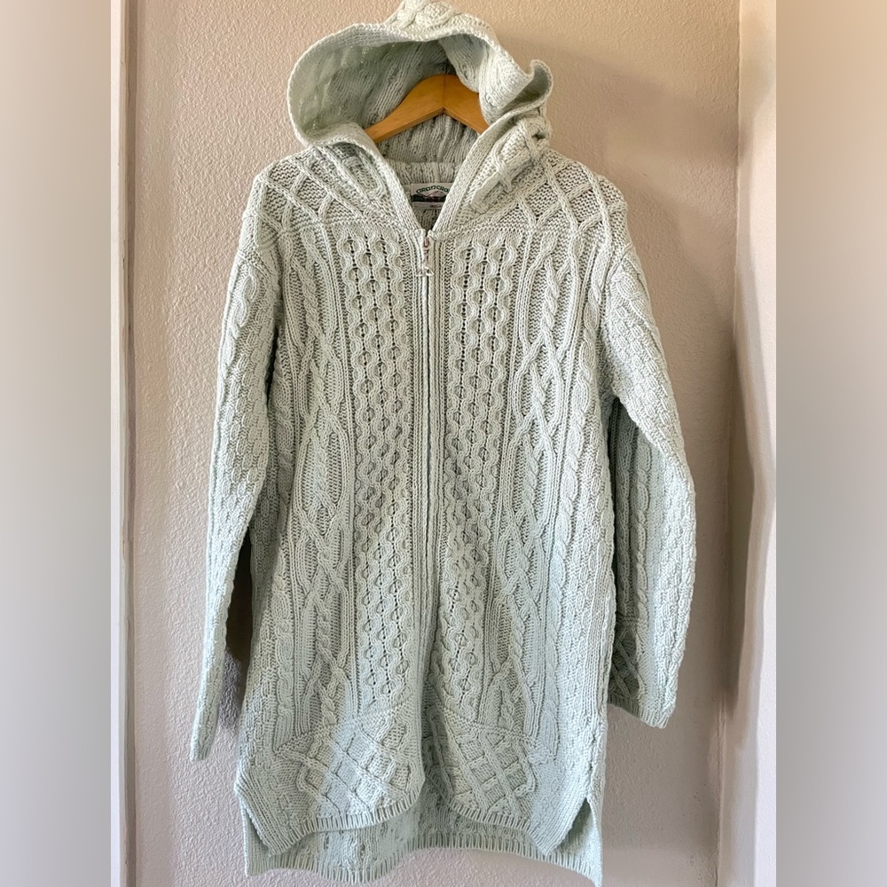Aran Crafts Ireland 100% merino wool light green long zip up cardigan sweater S